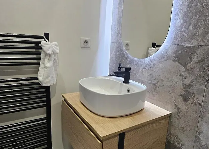 Cocon Renove Pres Du Tram * Dijon