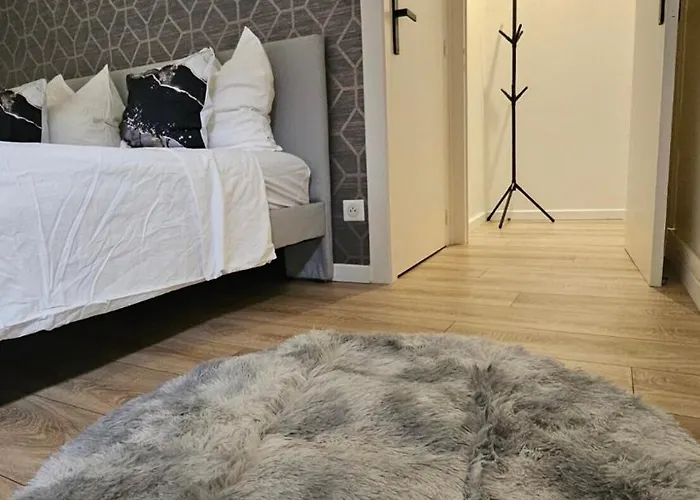 Cocon Renove Pres Du Tram *